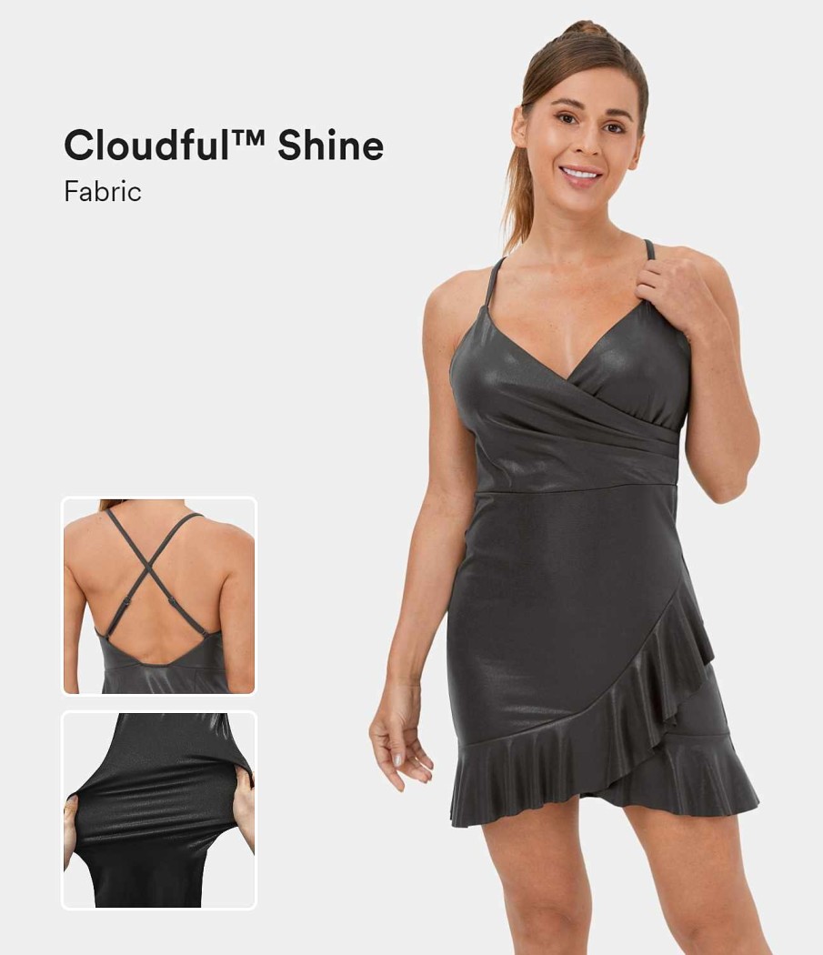 Rocke Und Skorts HALARA | Cloudful Glanzstoff, Ruckenfrei, Kreuz Und Quer, Verstellbarer Ruschensaum, Foliendruck, Dehnbares, Lassiges Minikleid Aus Kunstleder