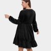 Plus + Kurve HALARA | Alltags-Mini-Chill-Kleid Aus Samt In Ubergrose Mit Tiefem V-Ausschnitt Und Ruschensaum